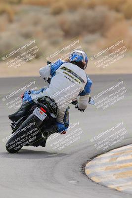 media/Dec-17-2022-SoCal Trackdays (Sat) [[224abd9271]]/Turn 10 Backside (120pm)/